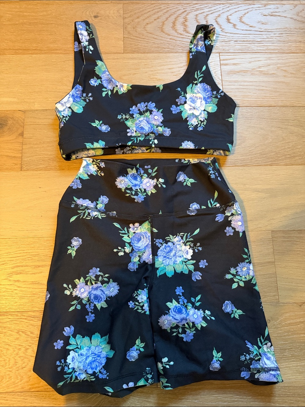 WeWoreWhat Black Active Set with Blue & Green Floral Print